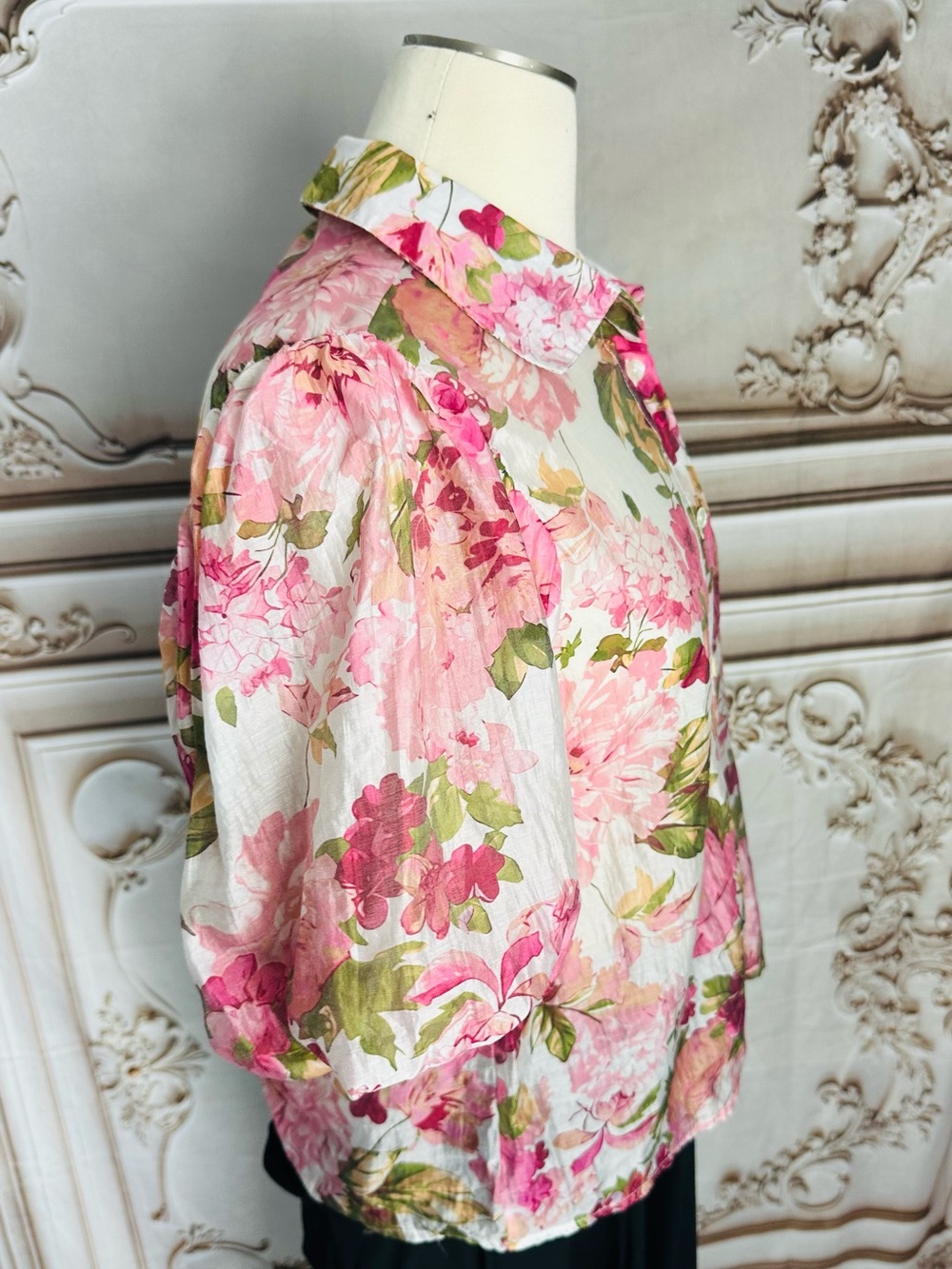 Pink Floral Puff-Sleeve Button-Down Shirt - Picture 6 of 10